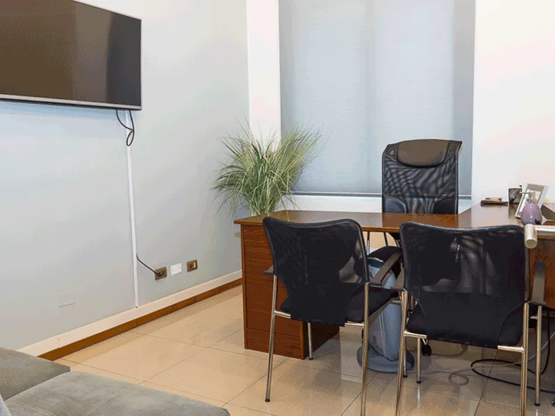 Sala de reuniones de la oficina virtual LOF en Santiago Centro